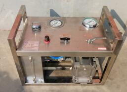 液压万能材料试验机的安装以及高低温试验箱的维护与保养